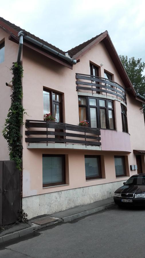 סיביו Bogdan'S Apartment מראה חיצוני תמונה